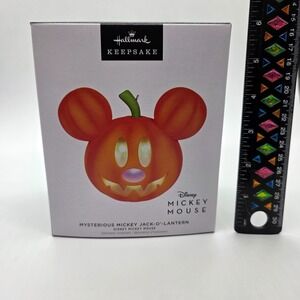 2024 Hallmark Disney Mickey Mouse Pumpkin Ornament Halloween Lights &‎ Sound NEW